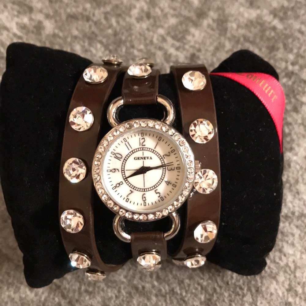 GENEVA STAINLESS WATERPROOF WRIST WATCH